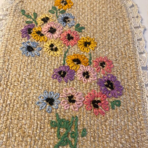 VTG Crocheted Embroidered Chair Head & Arm Cover Protectors Cotton Grannycore - Picture 11 of 15